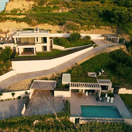 Althea Lavish Estate - Villa & Suite ไซคิย์นธอสทาวน์ ภายนอก รูปภาพ