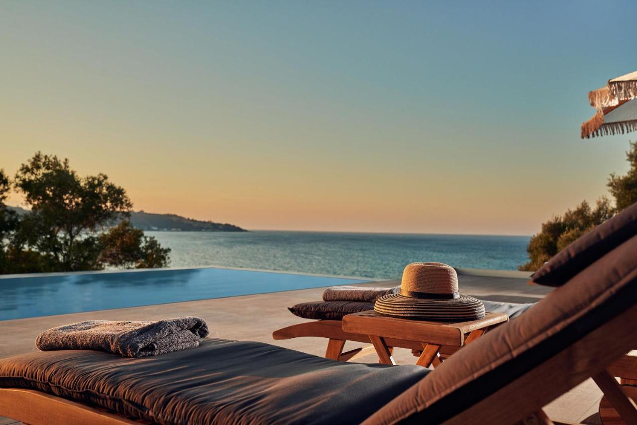 Althea Lavish Estate - Villa & Suite ไซคิย์นธอสทาวน์ ภายนอก รูปภาพ