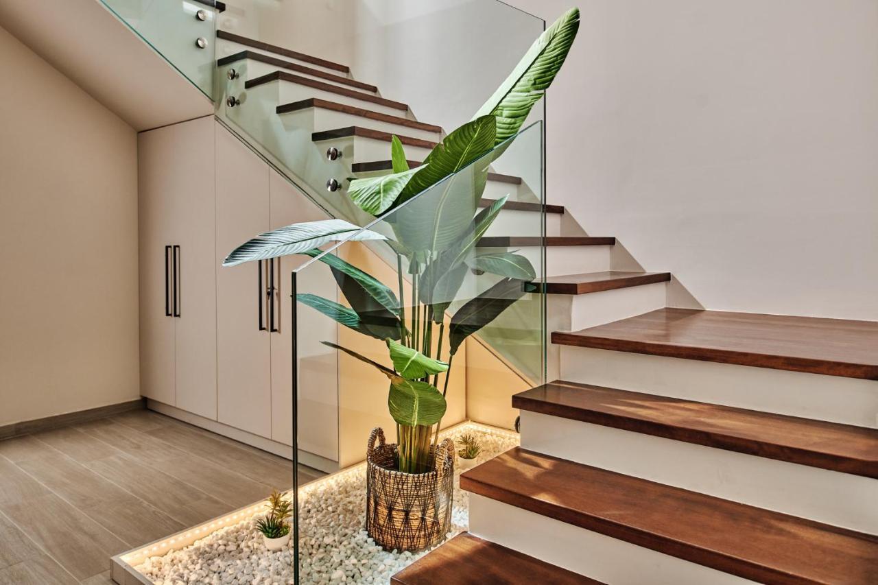 Althea Lavish Estate - Villa & Suite ไซคิย์นธอสทาวน์ ภายนอก รูปภาพ