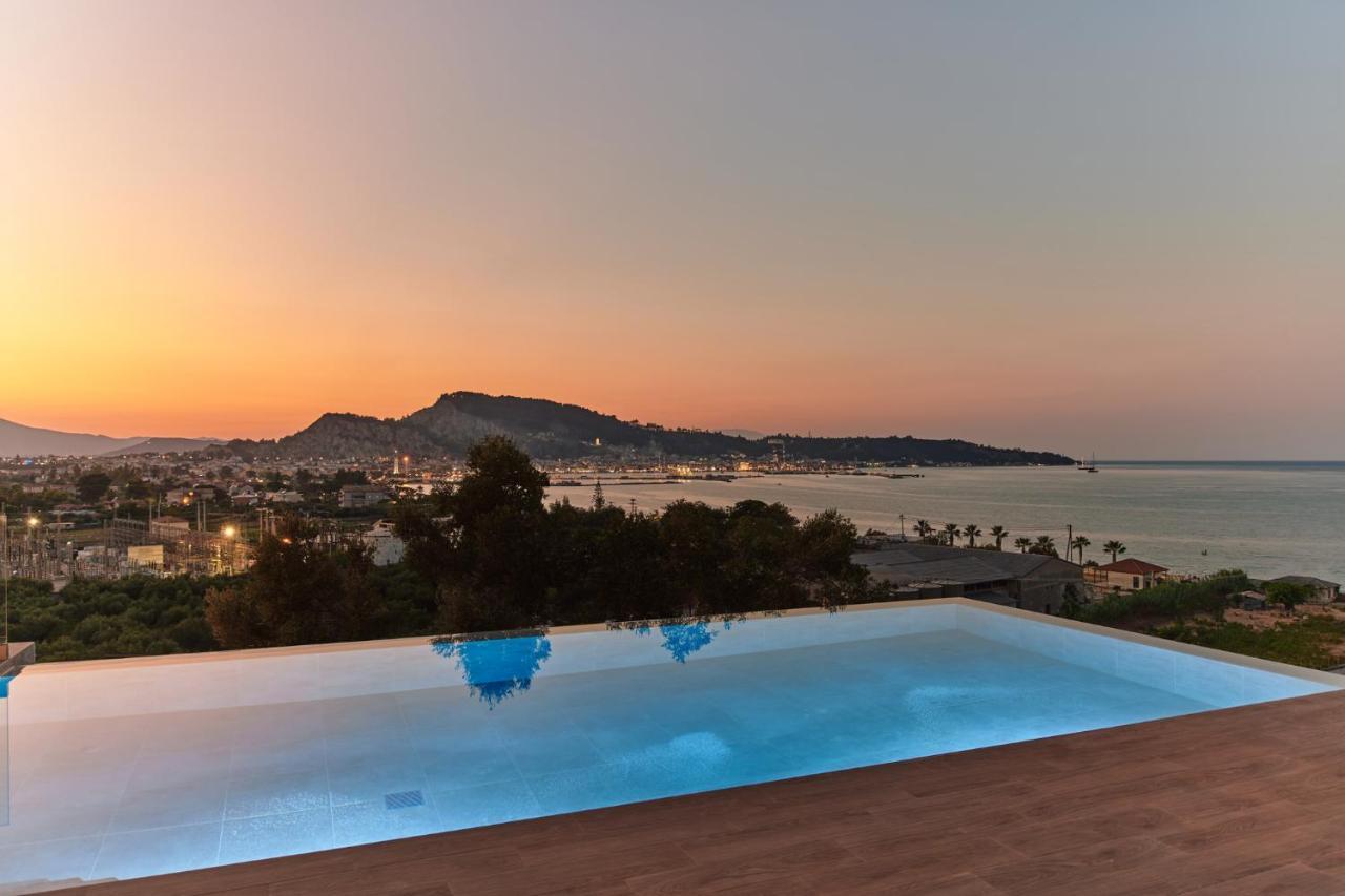 Althea Lavish Estate - Villa & Suite ไซคิย์นธอสทาวน์ ภายนอก รูปภาพ