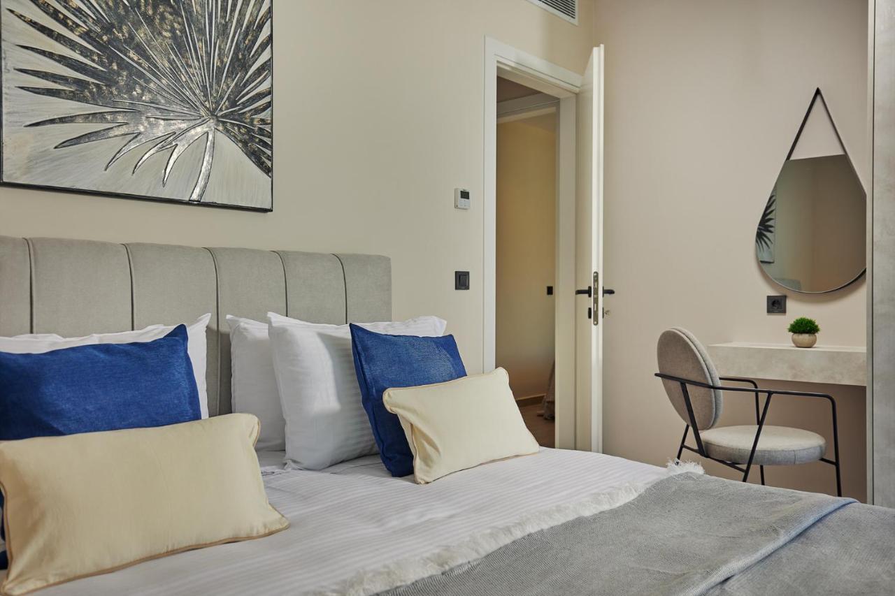 Althea Lavish Estate - Villa & Suite ไซคิย์นธอสทาวน์ ภายนอก รูปภาพ