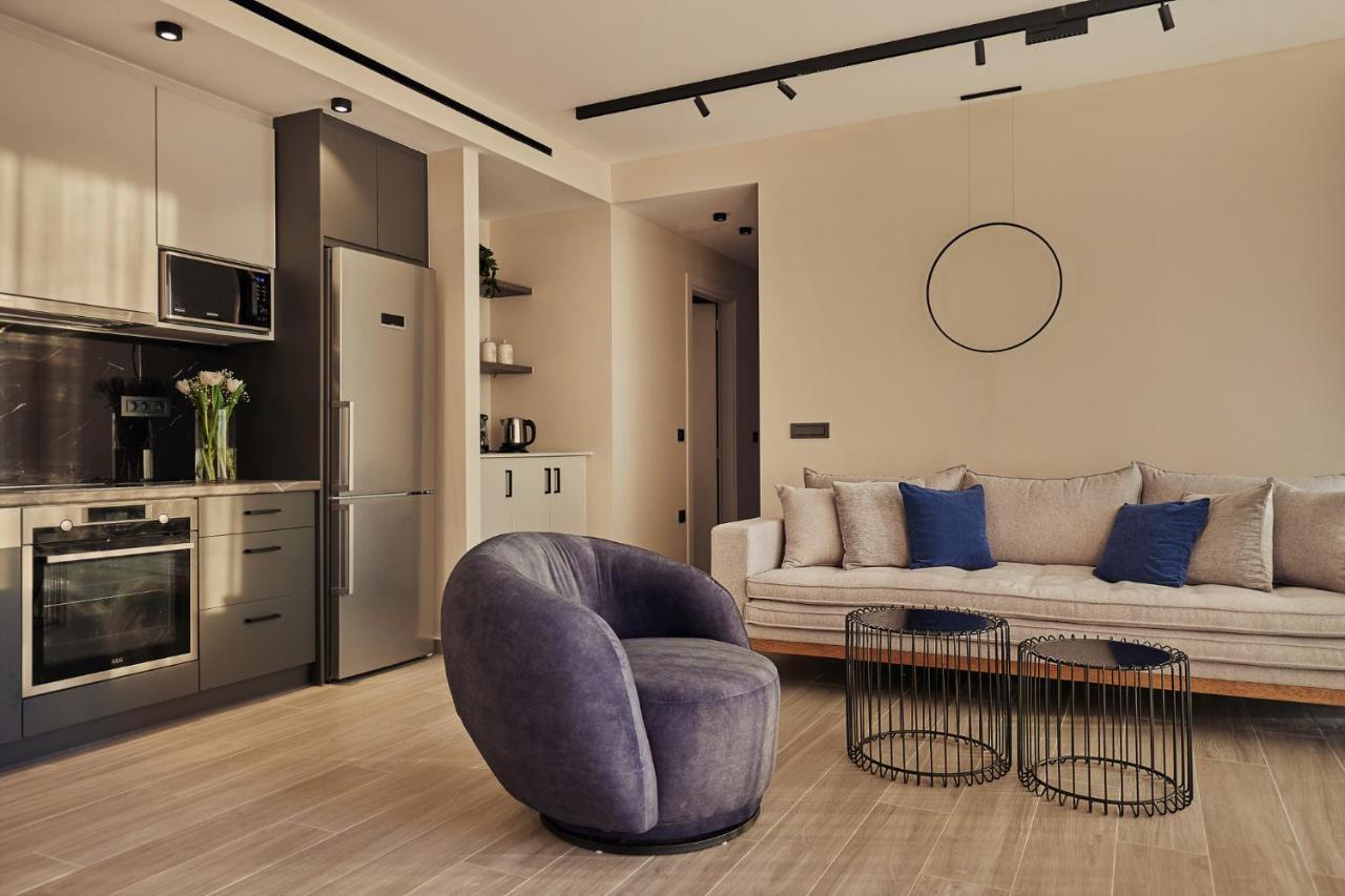 Althea Lavish Estate - Villa & Suite ไซคิย์นธอสทาวน์ ภายนอก รูปภาพ