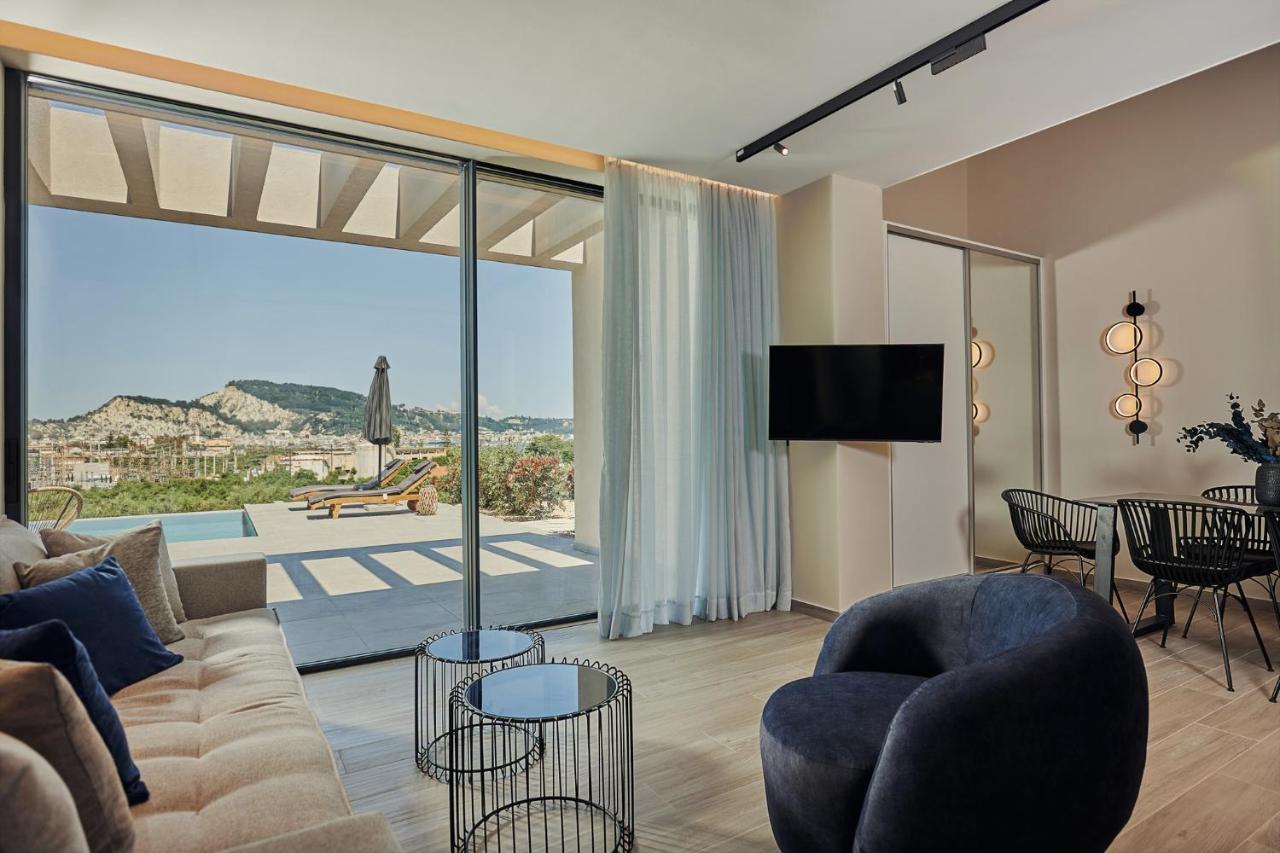 Althea Lavish Estate - Villa & Suite ไซคิย์นธอสทาวน์ ภายนอก รูปภาพ