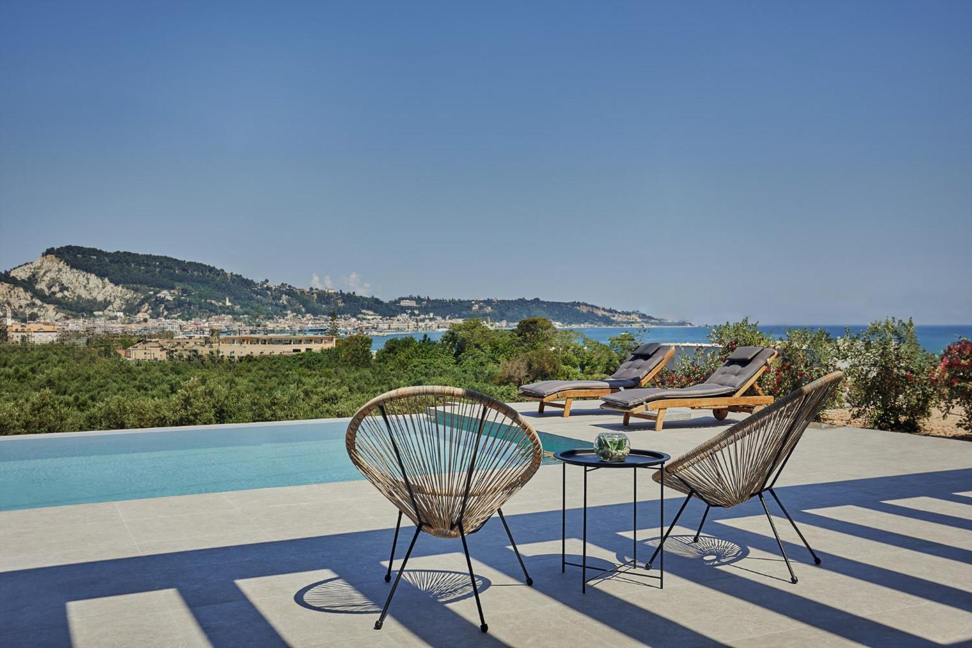Althea Lavish Estate - Villa & Suite ไซคิย์นธอสทาวน์ ภายนอก รูปภาพ