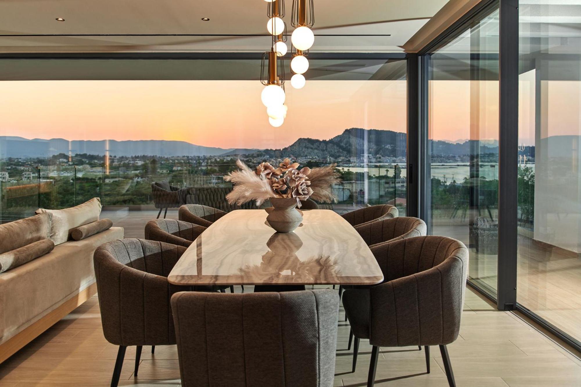 Althea Lavish Estate - Villa & Suite ไซคิย์นธอสทาวน์ ภายนอก รูปภาพ