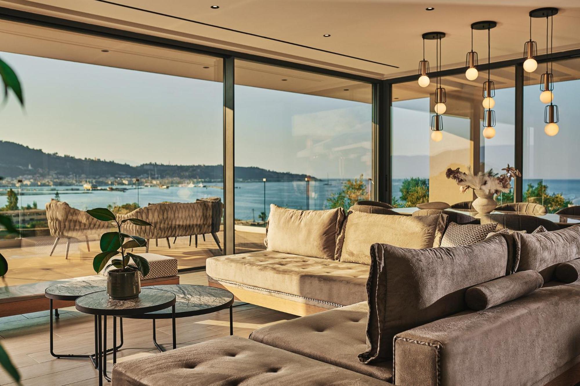 Althea Lavish Estate - Villa & Suite ไซคิย์นธอสทาวน์ ภายนอก รูปภาพ